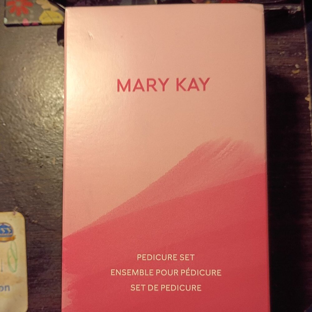 Mary Kay Pedicure Set- Brand New